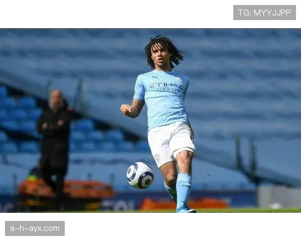 阿克中卫风格诠释新时代防守艺术，战术价值与赛场贡献引关注