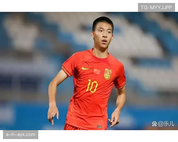 中国队新星表现稳健，助力球队冲击国际赛场荣耀