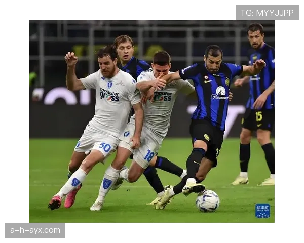 劳塔罗本赛季意甲表现稳健,领跑射手榜成年度最佳球员热门人选 劳塔罗本赛季意甲表现稳健,领跑射手榜成年度最佳球员热门人选